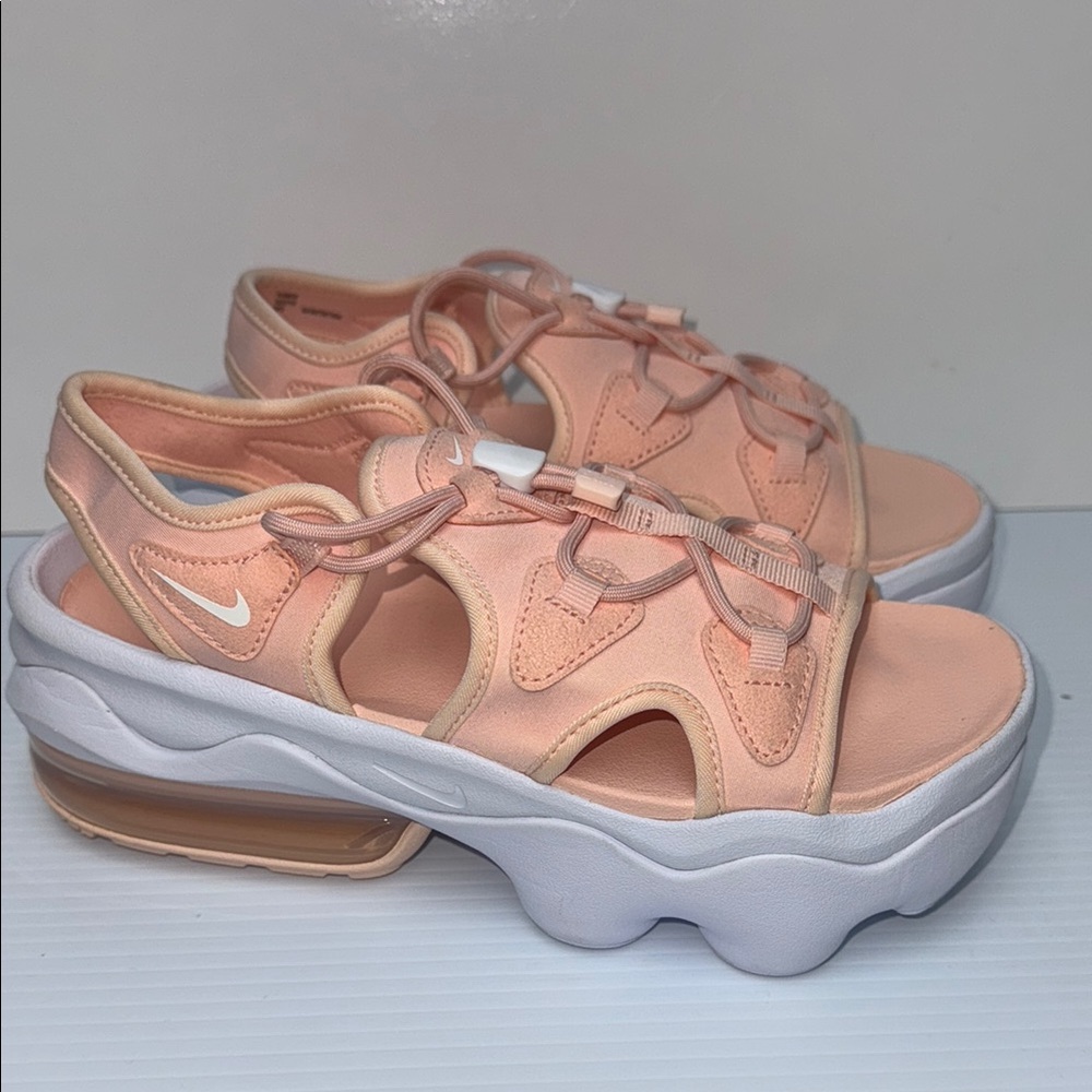 Nike Women’s Peach Platform Sport Sandals - Pink/White